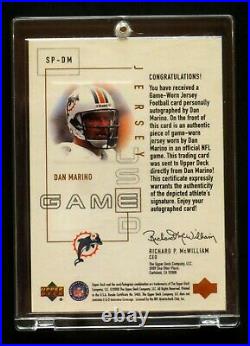 2000 Upper Deck Pro's and Prospects Jersey Autographed Dan Marino Card