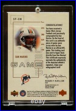 2000 Upper Deck Pro's and Prospects Jersey Autographed Dan Marino Card