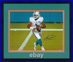 Frmd Tua Tagovailoa Dolphins Signed 16 x 20 White Jersey Rolling Out Photo