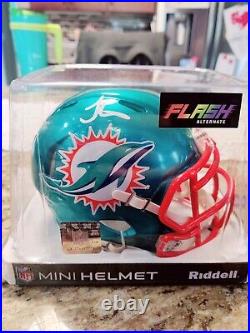 Tyreek Hill Signed Miami Dolphins Flash Speed Mini Football Helmet (Beckett)